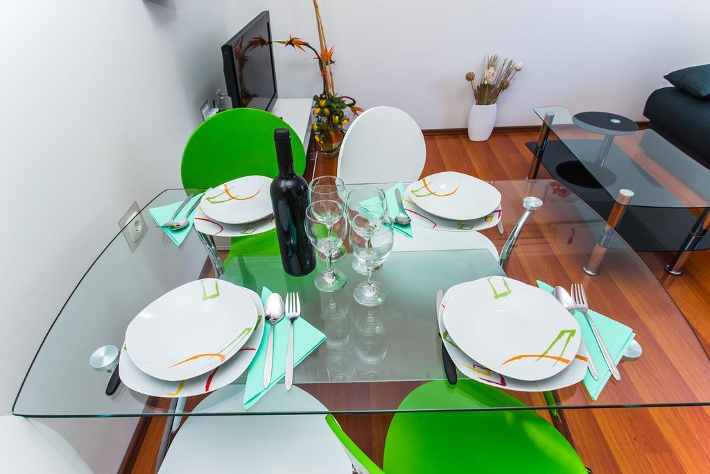 Апартаменты Apartman Nikolic 2 Каштела Экстерьер фото