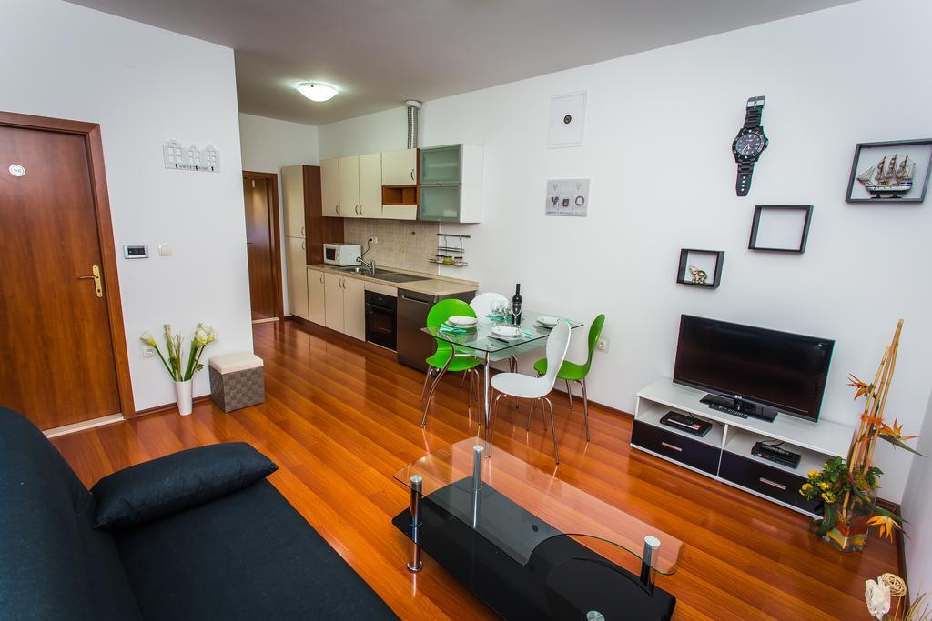Апартаменты Apartman Nikolic 2 Каштела Экстерьер фото