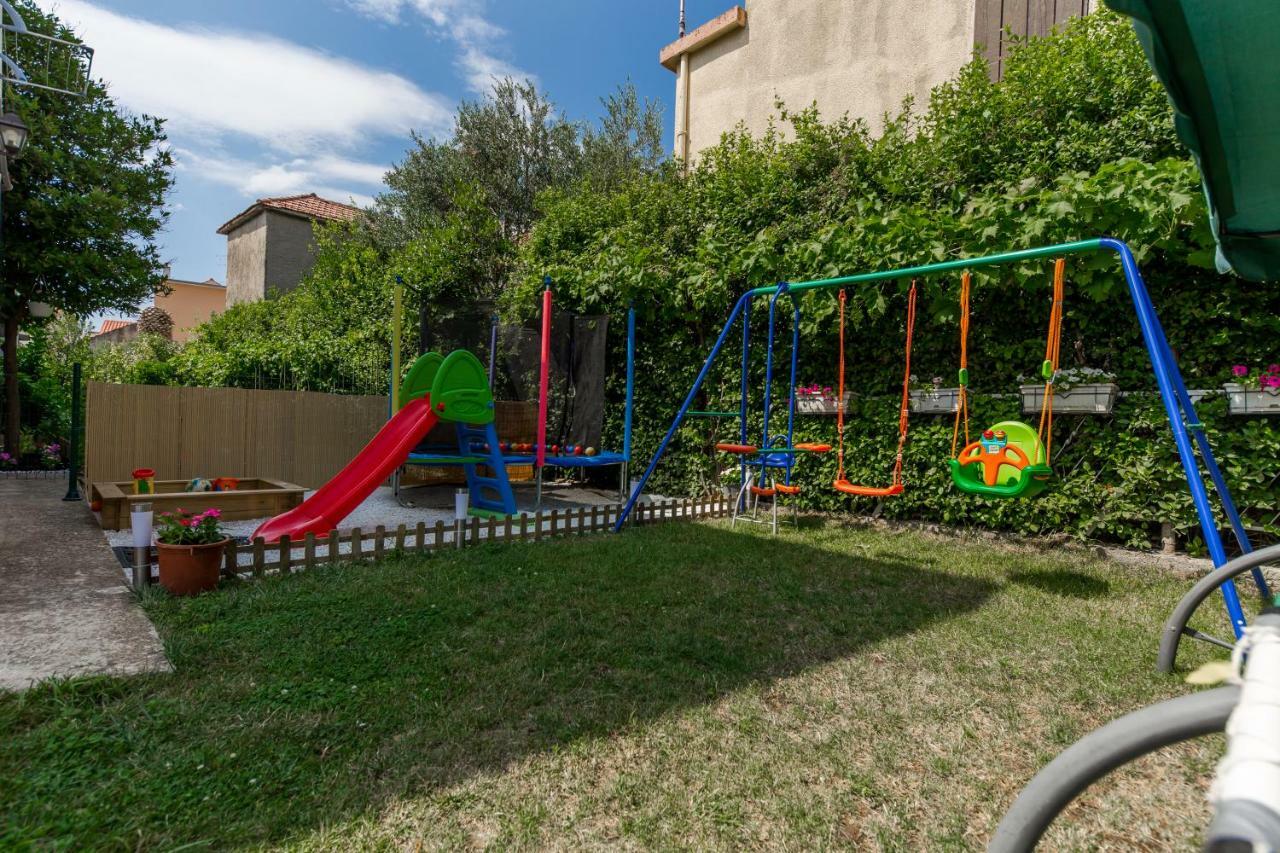 Апартаменты Apartman Nikolic 2 Каштела Экстерьер фото